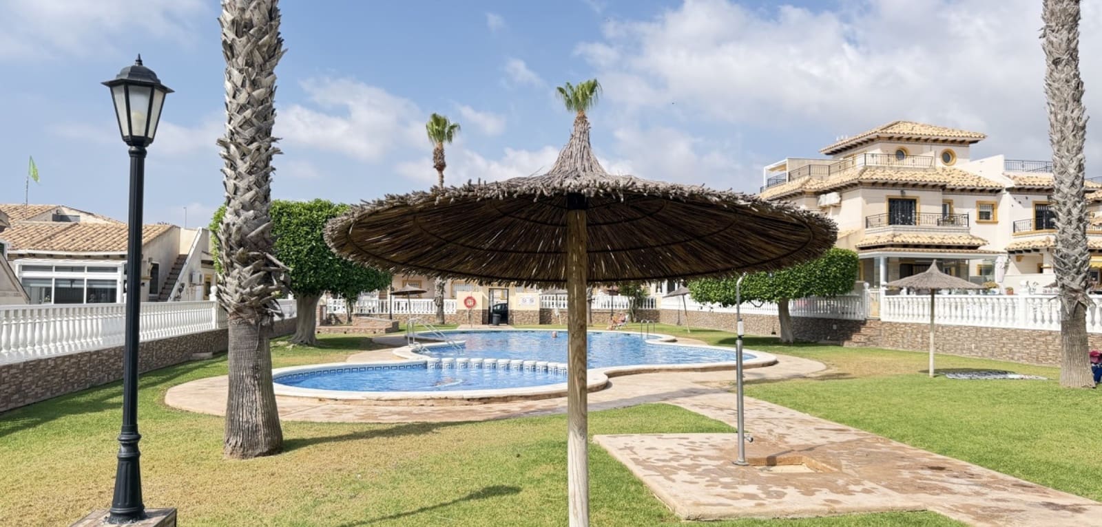 2 bedroom Apartment for sale in La Zenia with pool - € 225,000 (Ref: 9934810)