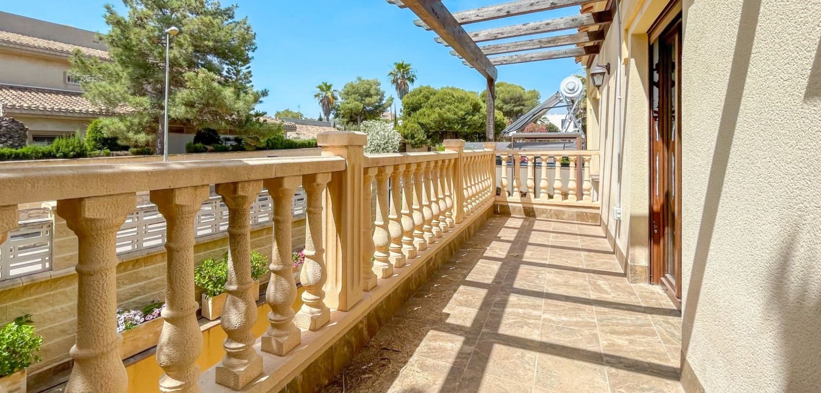 3 bedroom Villa for sale in La Zenia with pool garage - € 799,900 (Ref: 9935369)