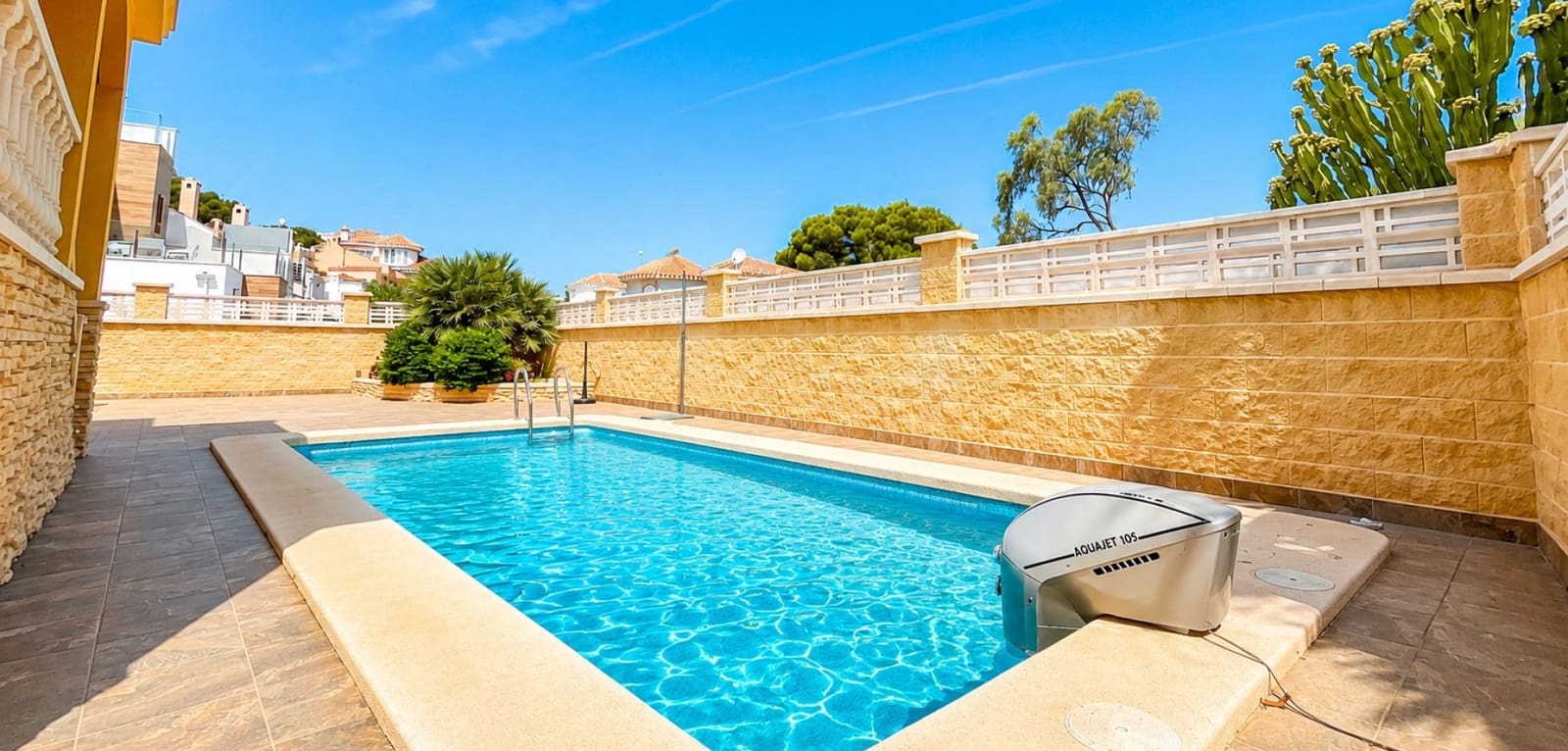 3 bedroom Villa for sale in La Zenia with pool garage - € 799,900 (Ref: 9935369)