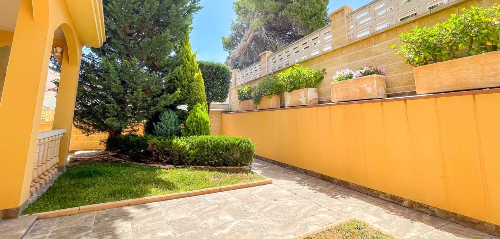 3 bedroom Villa for sale in La Zenia with pool garage - € 799,900 (Ref: 9935369)