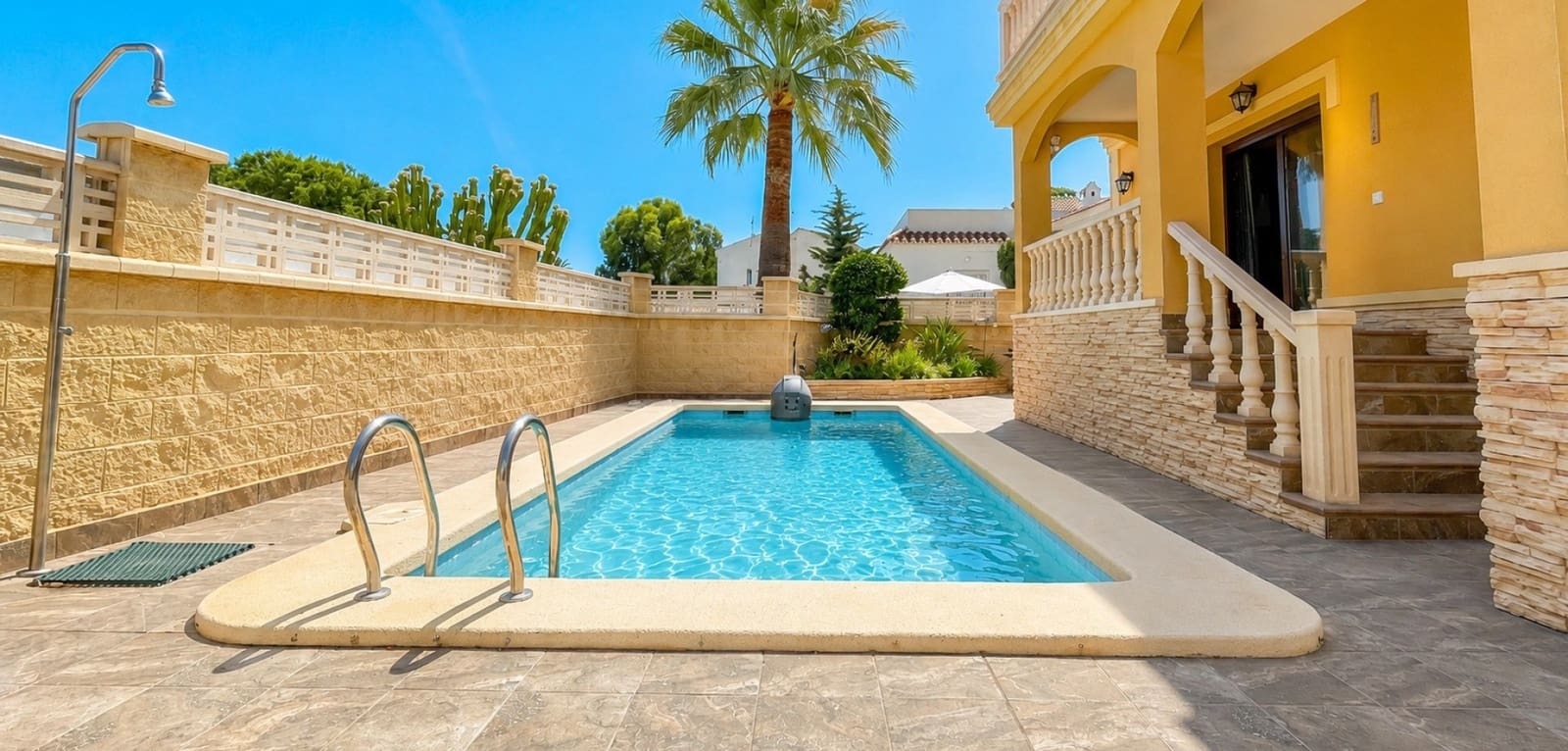 3 bedroom Villa for sale in La Zenia with pool garage - € 799,900 (Ref: 9935369)