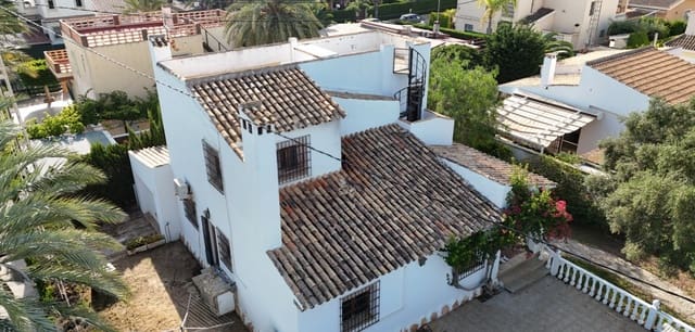 4 soverom Villa til salgs i Cabo Roig, Orihuela med svømmebasseng - € 699 000 (Ref: 9936697)