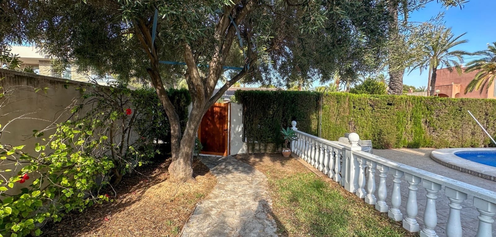 4 soverom Villa til salgs i Cabo Roig med svømmebasseng - € 699 000 (Ref: 9936697)