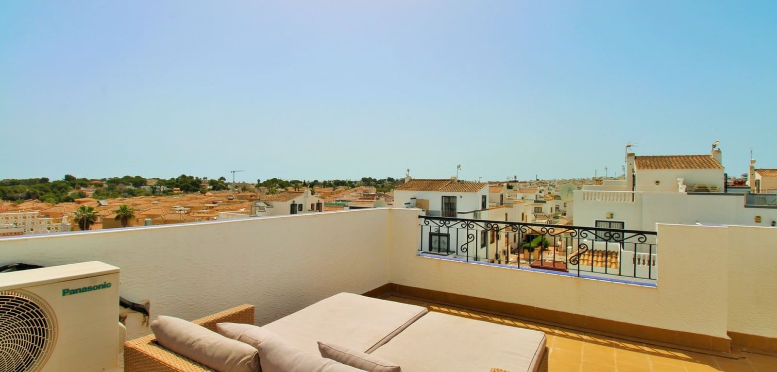 3 bedroom Townhouse for sale in Los Altos with pool - € 269,000 (Ref: 9936698)