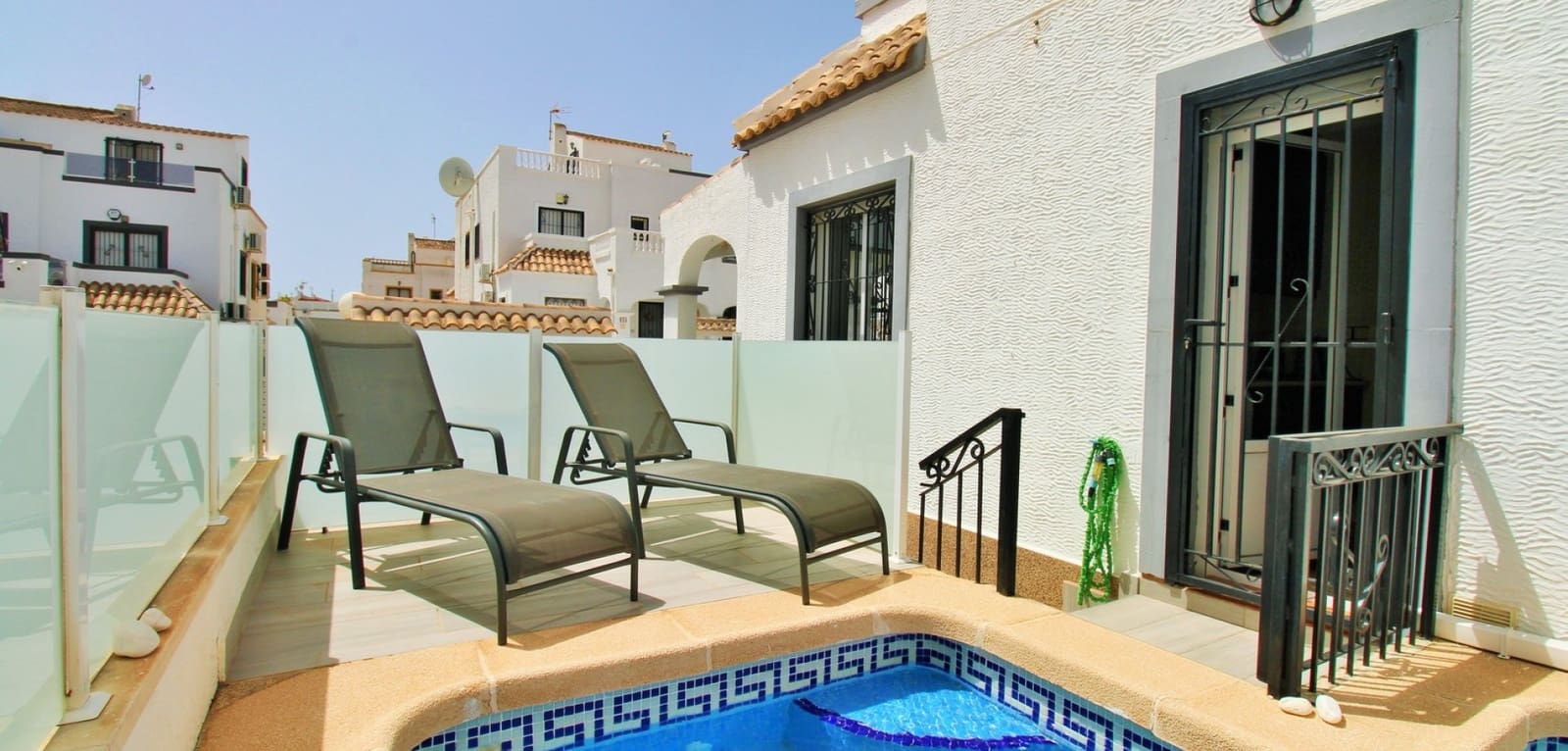 3 bedroom Townhouse for sale in Los Altos with pool - € 269,000 (Ref: 9936698)