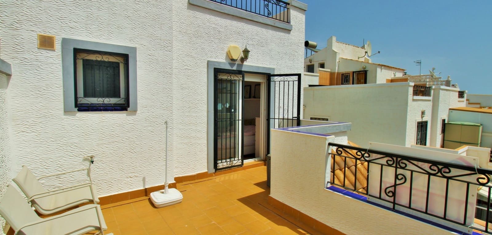 3 bedroom Townhouse for sale in Los Altos with pool - € 269,000 (Ref: 9936698)
