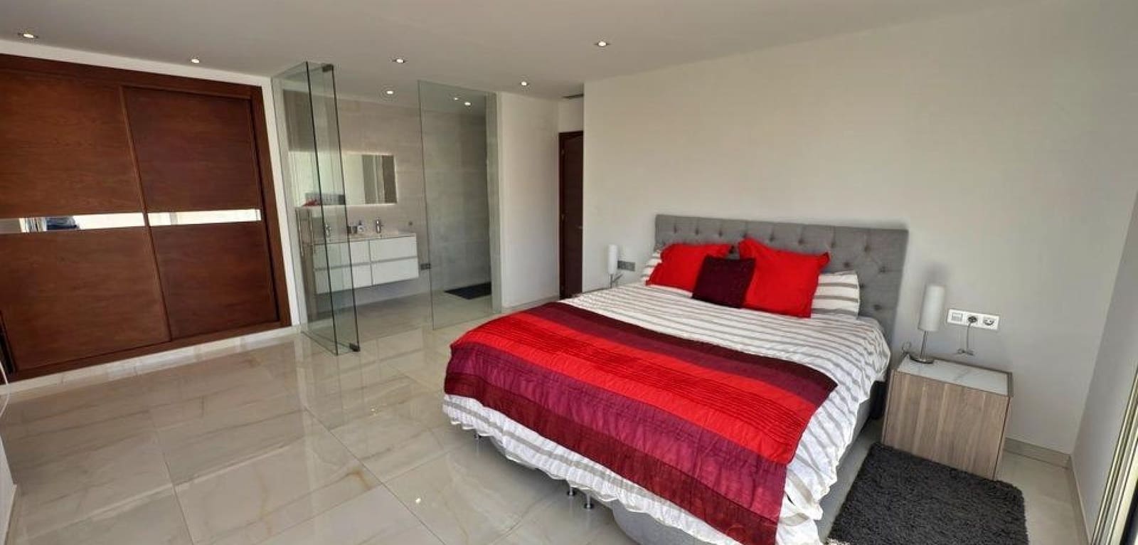 5 chambre Villa/Maison à vendre à Villamartin - 840 000 € (Ref: 9937133)