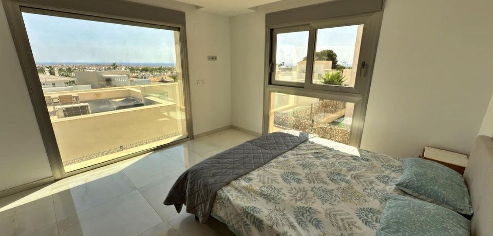 5 chambre Villa/Maison à vendre à Villamartin - 840 000 € (Ref: 9937133)