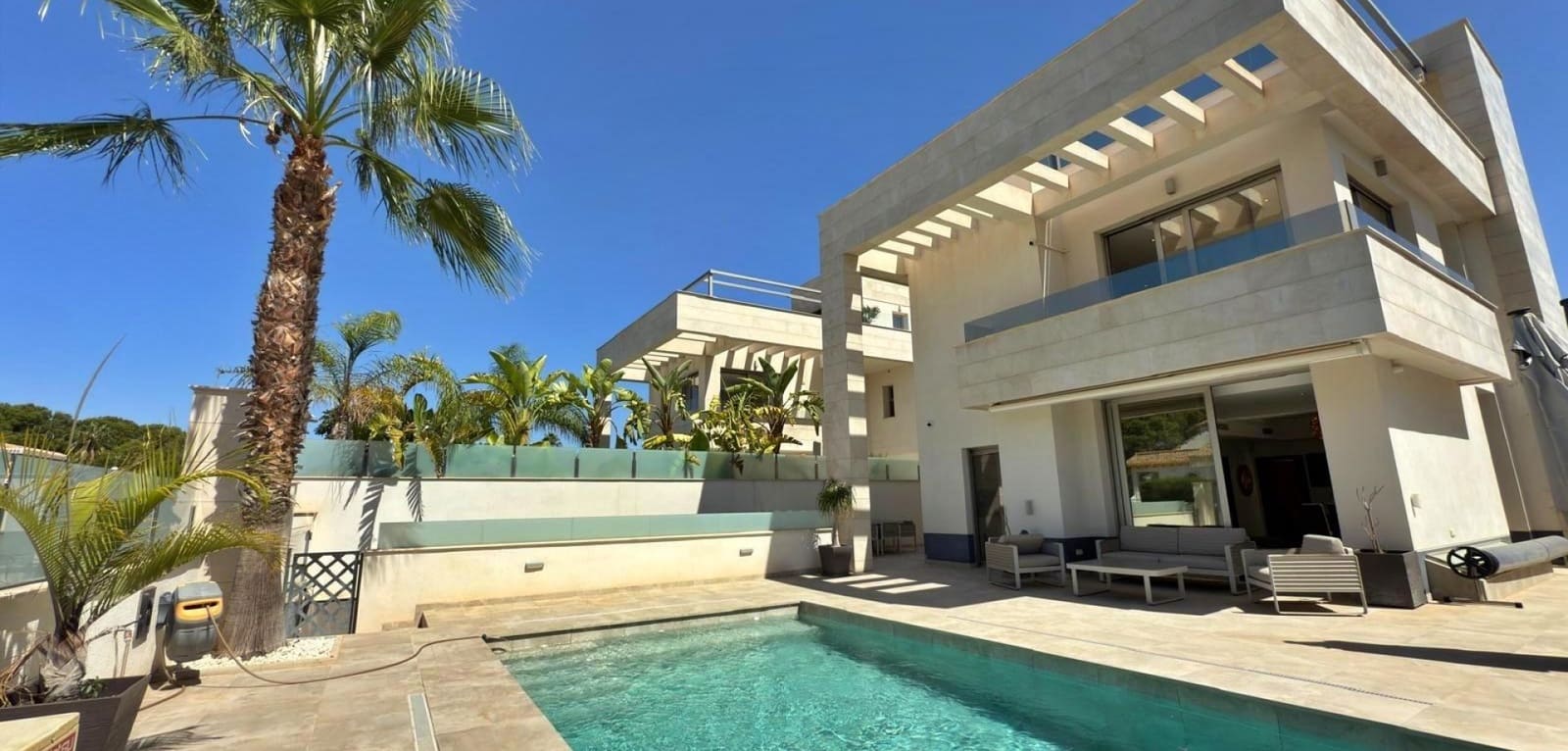 5 chambre Villa/Maison à vendre à Villamartin - 840 000 € (Ref: 9937133)