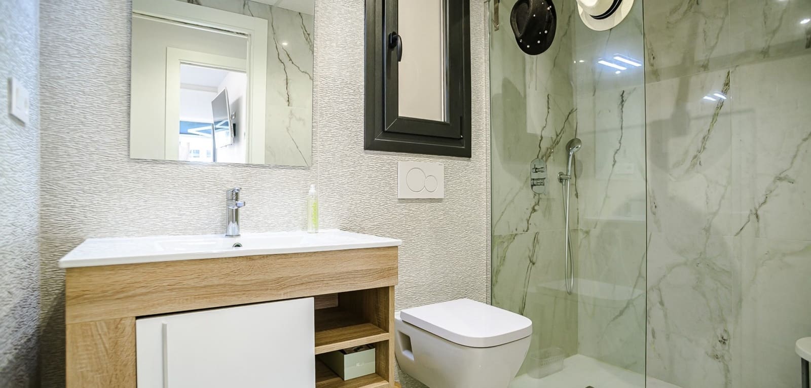 2 chambre Appartement à vendre à Torrevieja avec piscine - 350 000 € (Ref: 9944343)