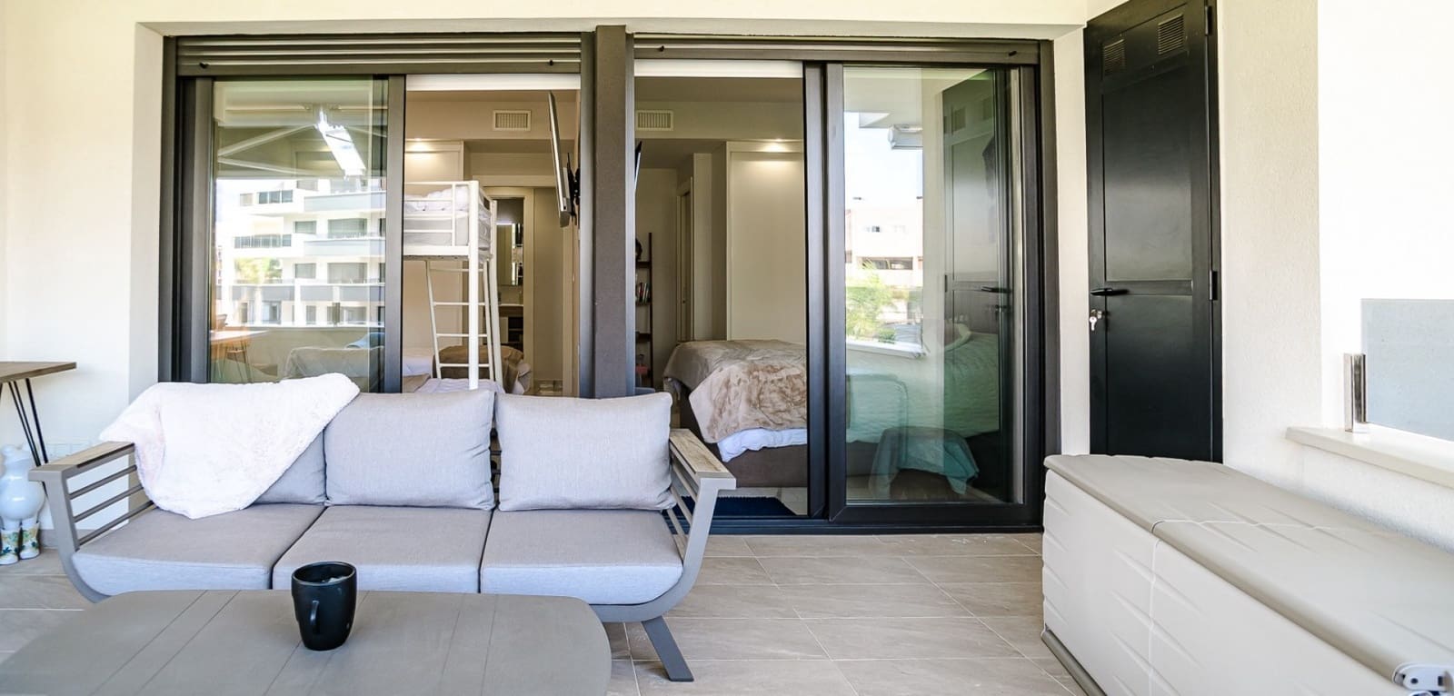 2 chambre Appartement à vendre à Torrevieja avec piscine - 350 000 € (Ref: 9944343)