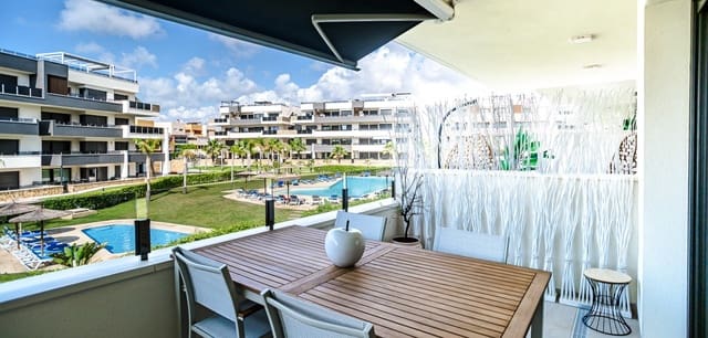 2 sovrum Lägenhet till salu i Torrevieja med pool - 350 000 € (Ref: 9944343)