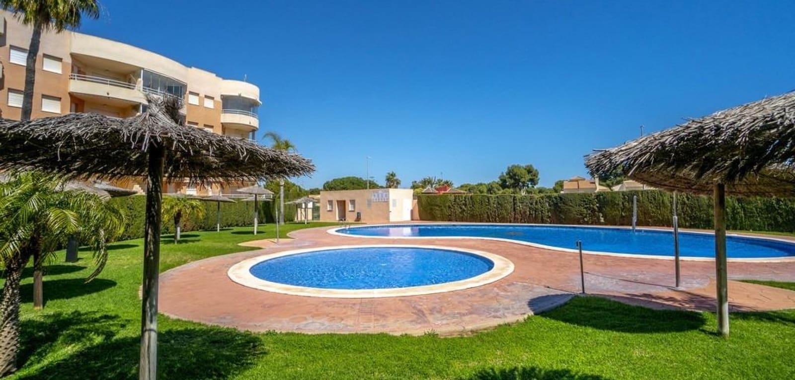 2 soverom Leilighet til salgs i Campoamor med svømmebasseng - € 205 000 (Ref: 9944344)