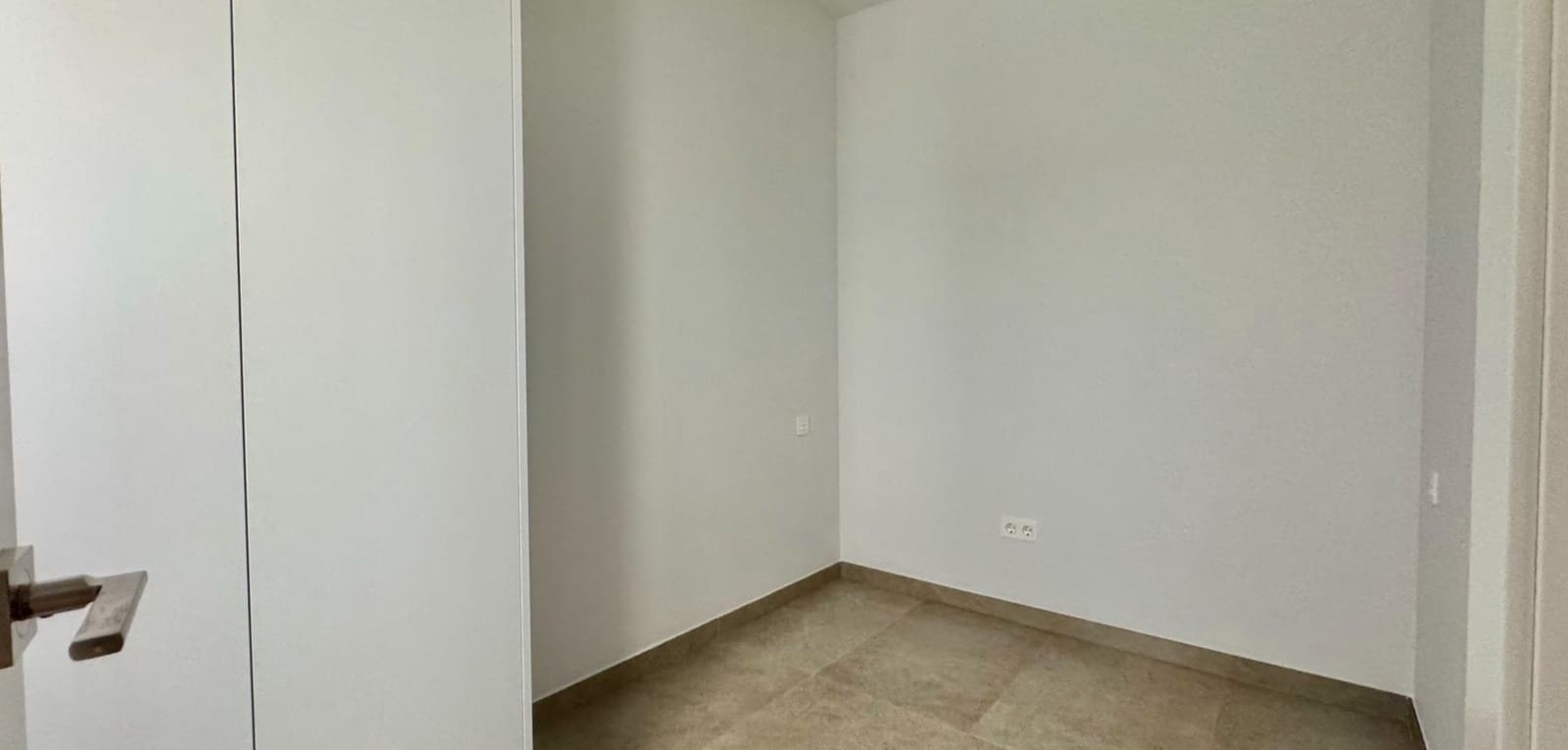 2 makuuhuone Huoneisto myytävänä paikassa Torrevieja mukana uima-altaan - 250 000 € (Ref: 9944714)