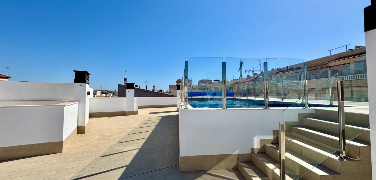 2 makuuhuone Huoneisto myytävänä paikassa Torrevieja mukana uima-altaan - 250 000 € (Ref: 9944714)