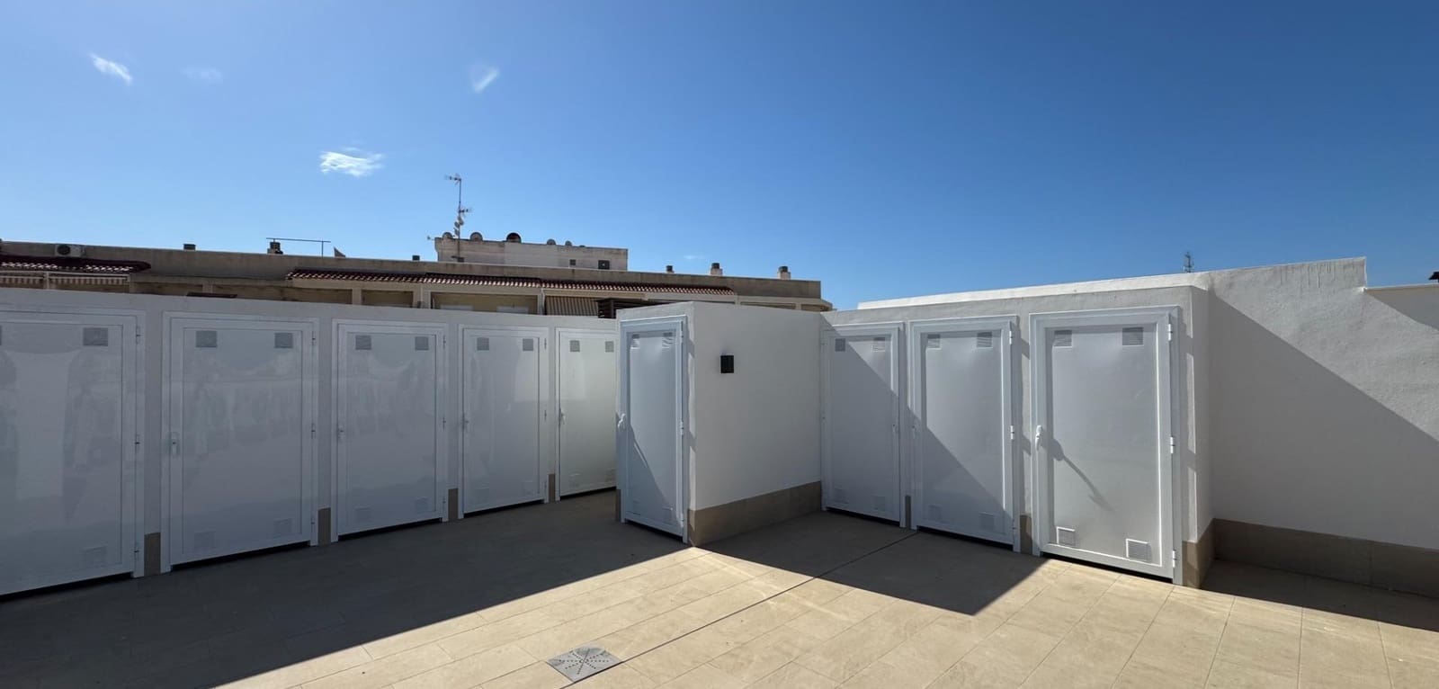 2 makuuhuone Huoneisto myytävänä paikassa Torrevieja mukana uima-altaan - 250 000 € (Ref: 9944714)