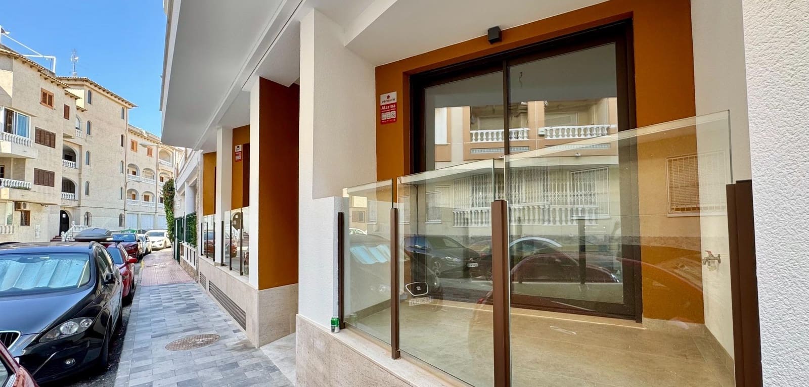 2 makuuhuone Huoneisto myytävänä paikassa Torrevieja mukana uima-altaan - 250 000 € (Ref: 9944714)