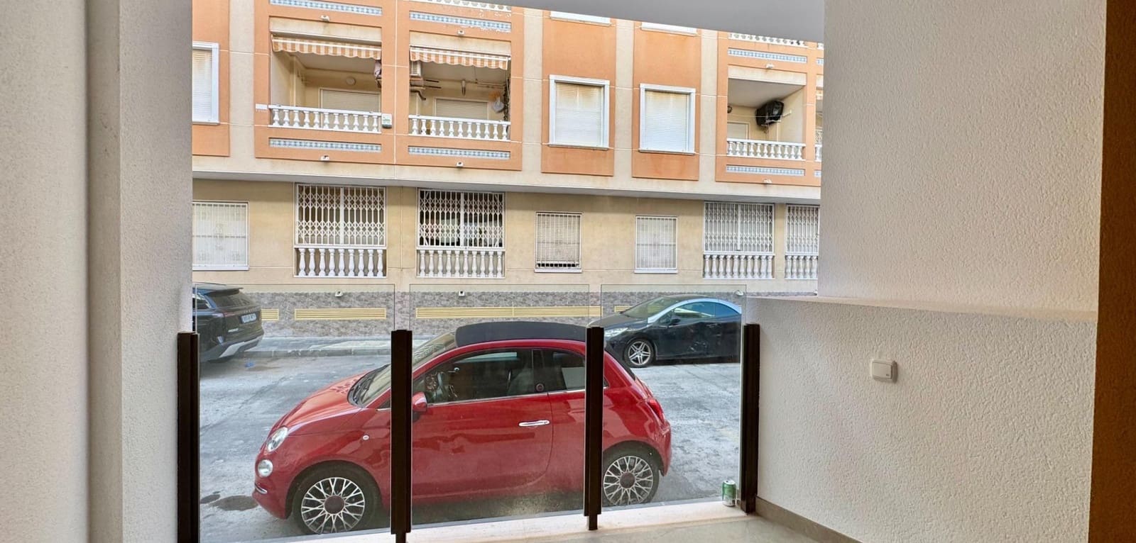 2 makuuhuone Huoneisto myytävänä paikassa Torrevieja mukana uima-altaan - 250 000 € (Ref: 9944714)