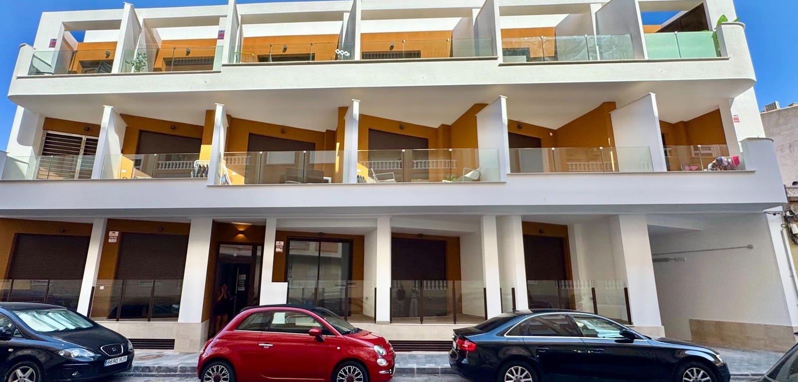 2 makuuhuone Huoneisto myytävänä paikassa Torrevieja mukana uima-altaan - 250 000 € (Ref: 9944714)