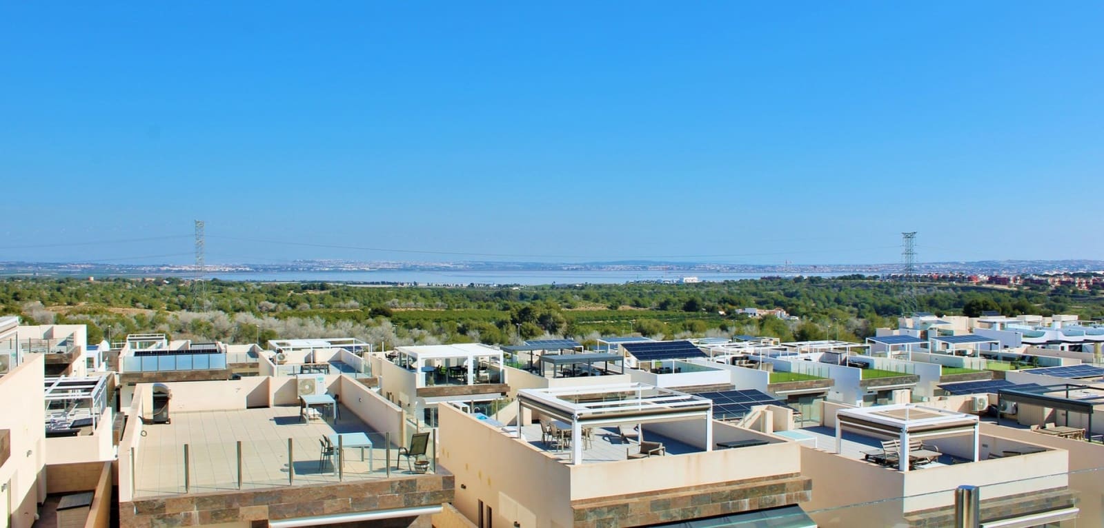 3 sovrum Villa till salu i Villamartin med pool - 375 000 € (Ref: 9946044)