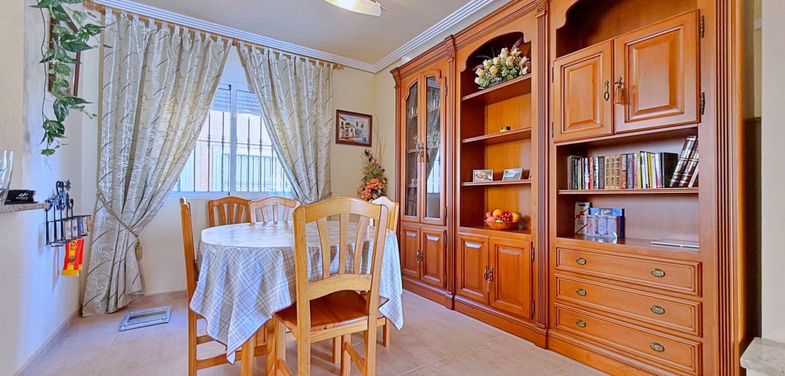 4 Zimmer Villa zu verkaufen in Orihuela Costa - 379.000 € (Ref: 9948387)