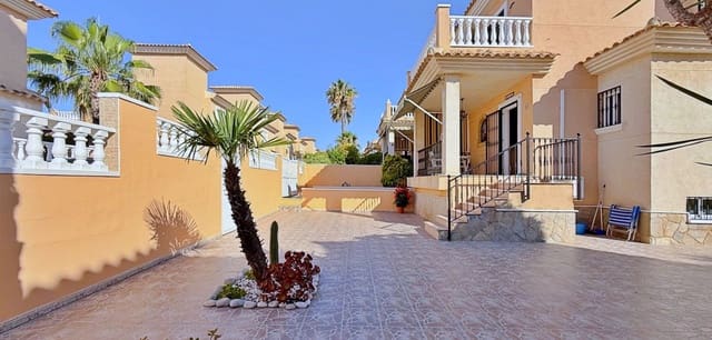 4 makuuhuone Huvila myytävänä paikassa Los Balcones - Los Altos, Orihuela - 379 000 € (Ref: 9948387)