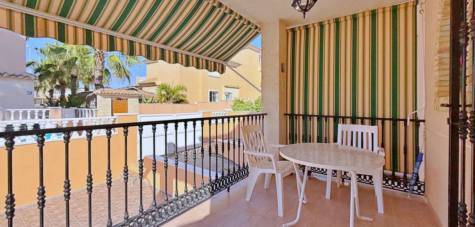 4 Zimmer Villa zu verkaufen in Orihuela Costa - 379.000 € (Ref: 9948387)