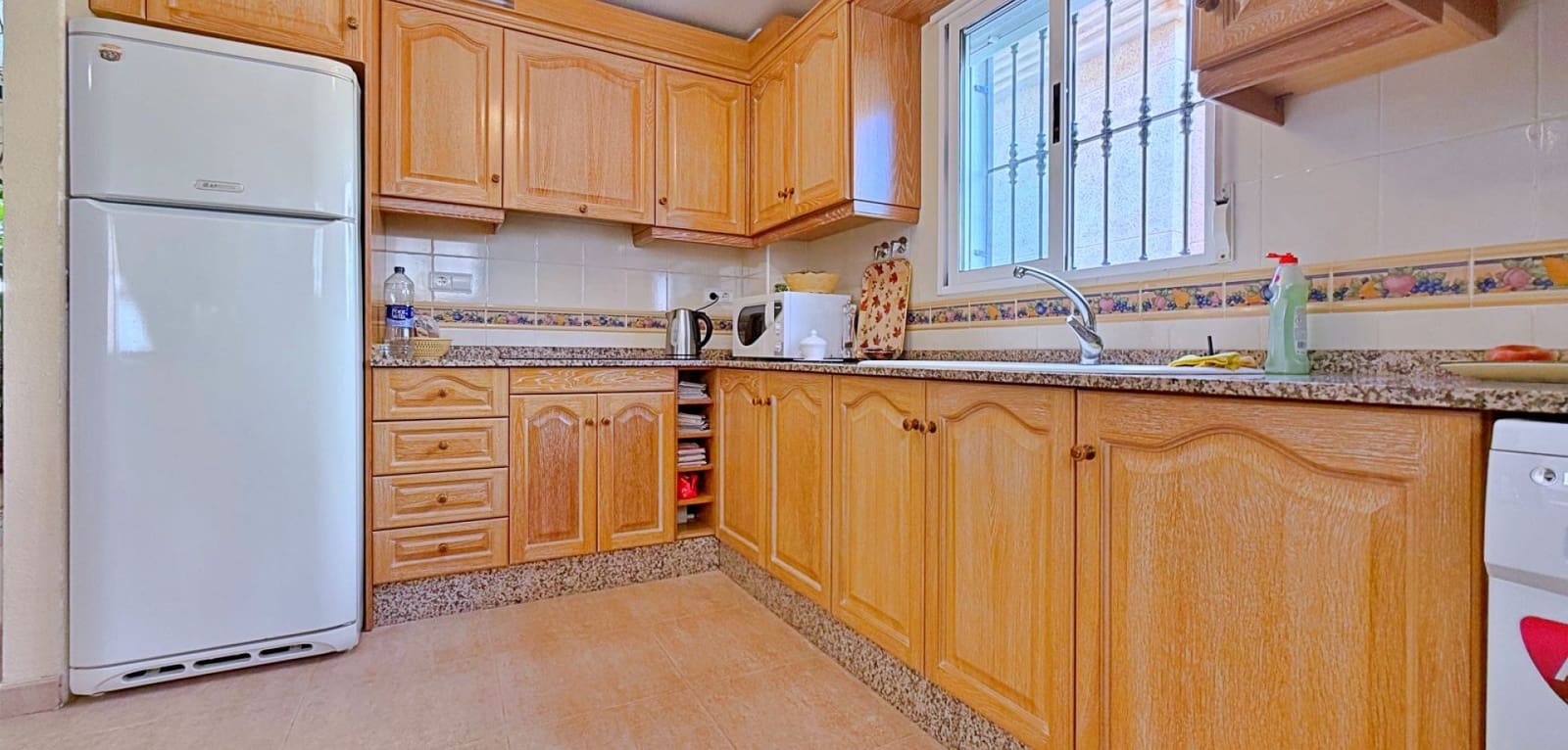 4 Zimmer Villa zu verkaufen in Orihuela Costa - 379.000 € (Ref: 9948387)
