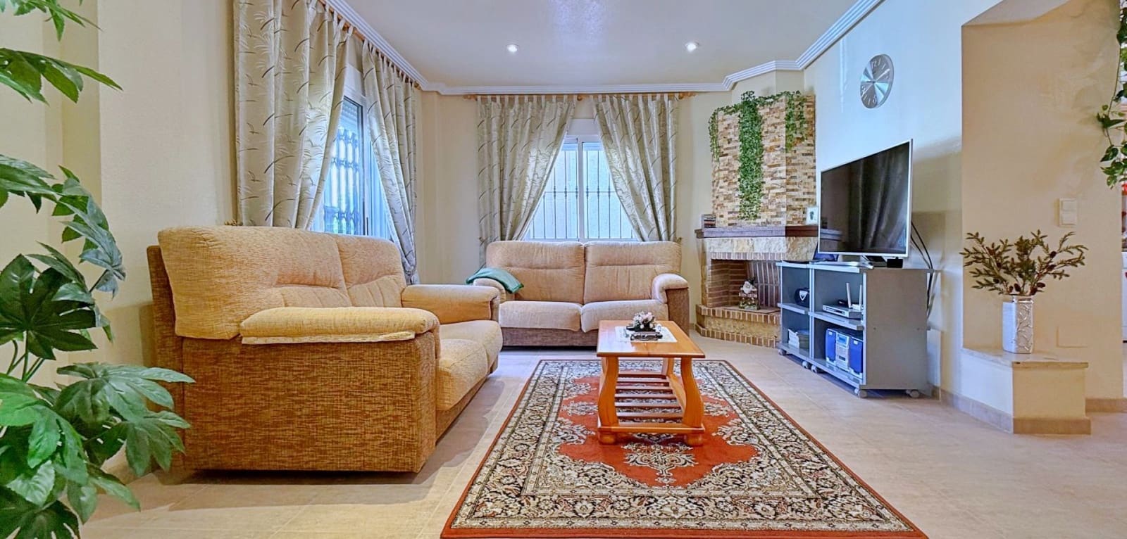4 Zimmer Villa zu verkaufen in Orihuela Costa - 379.000 € (Ref: 9948387)