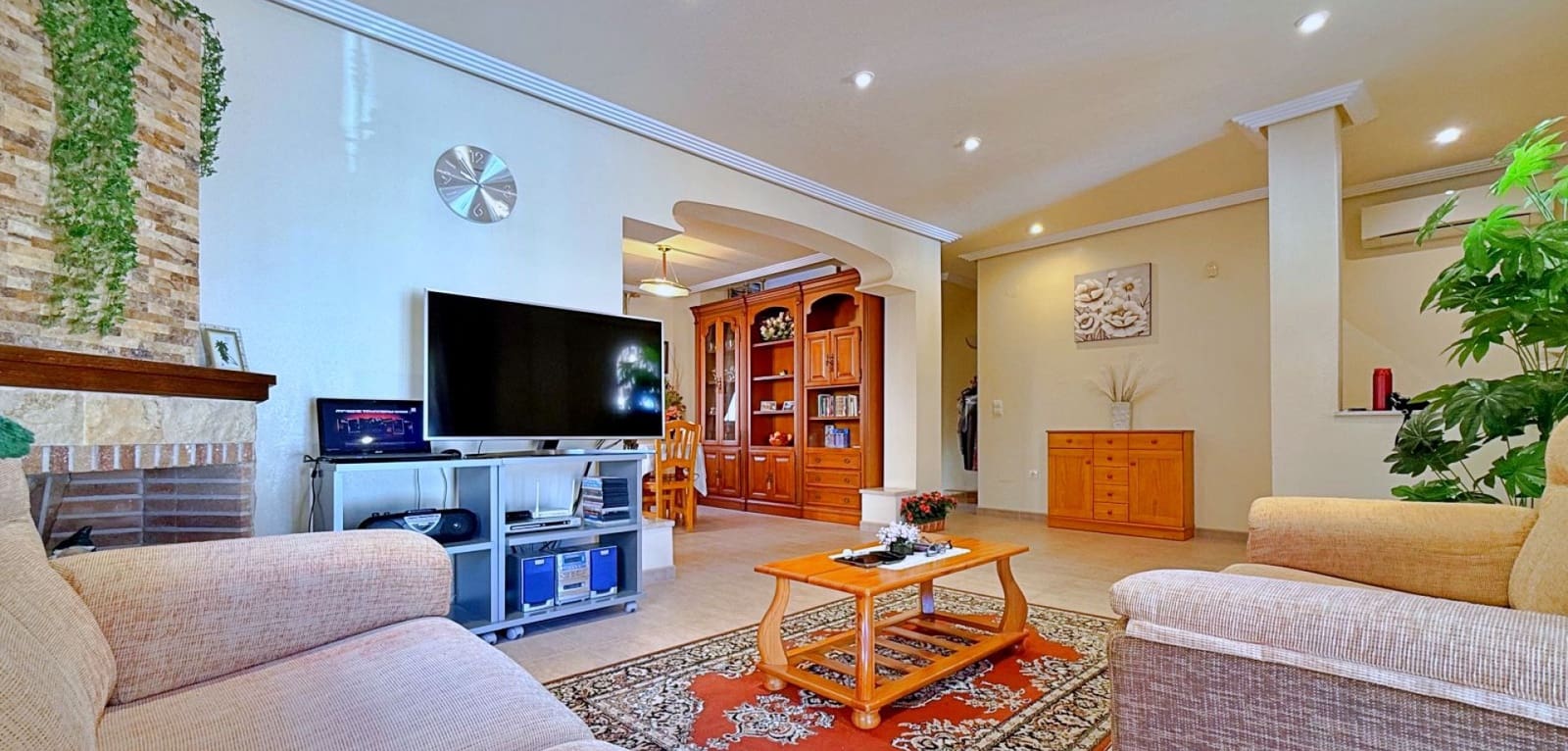 4 Zimmer Villa zu verkaufen in Orihuela Costa - 379.000 € (Ref: 9948387)