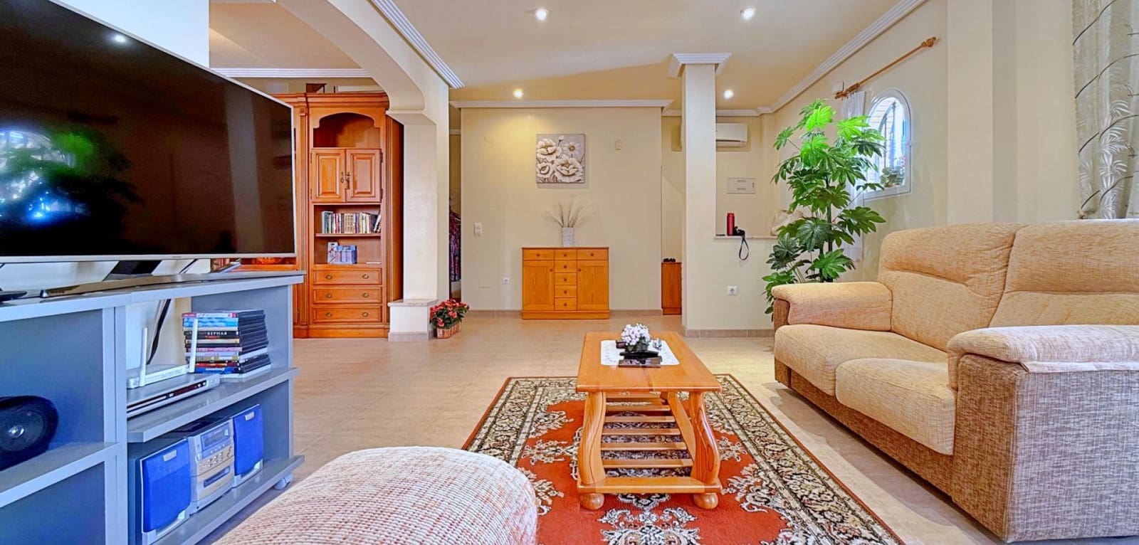4 Zimmer Villa zu verkaufen in Orihuela Costa - 379.000 € (Ref: 9948387)