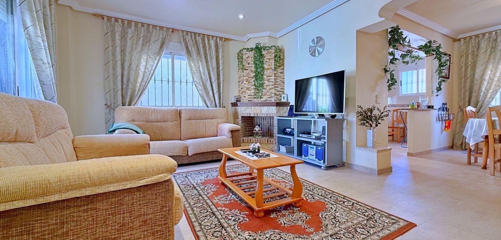 4 Zimmer Villa zu verkaufen in Orihuela Costa - 379.000 € (Ref: 9948387)