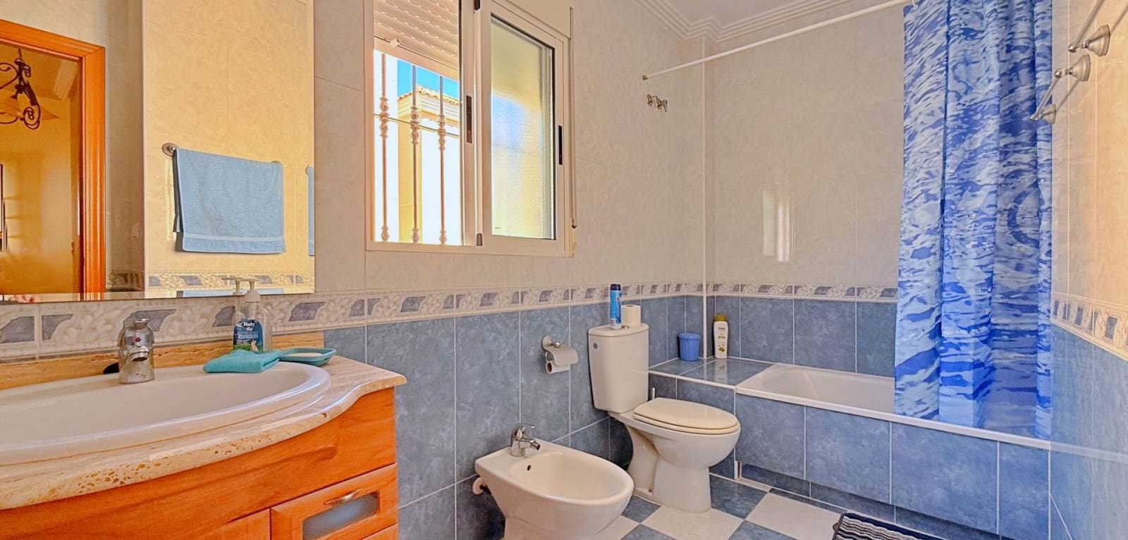 4 Zimmer Villa zu verkaufen in Orihuela Costa - 379.000 € (Ref: 9948387)