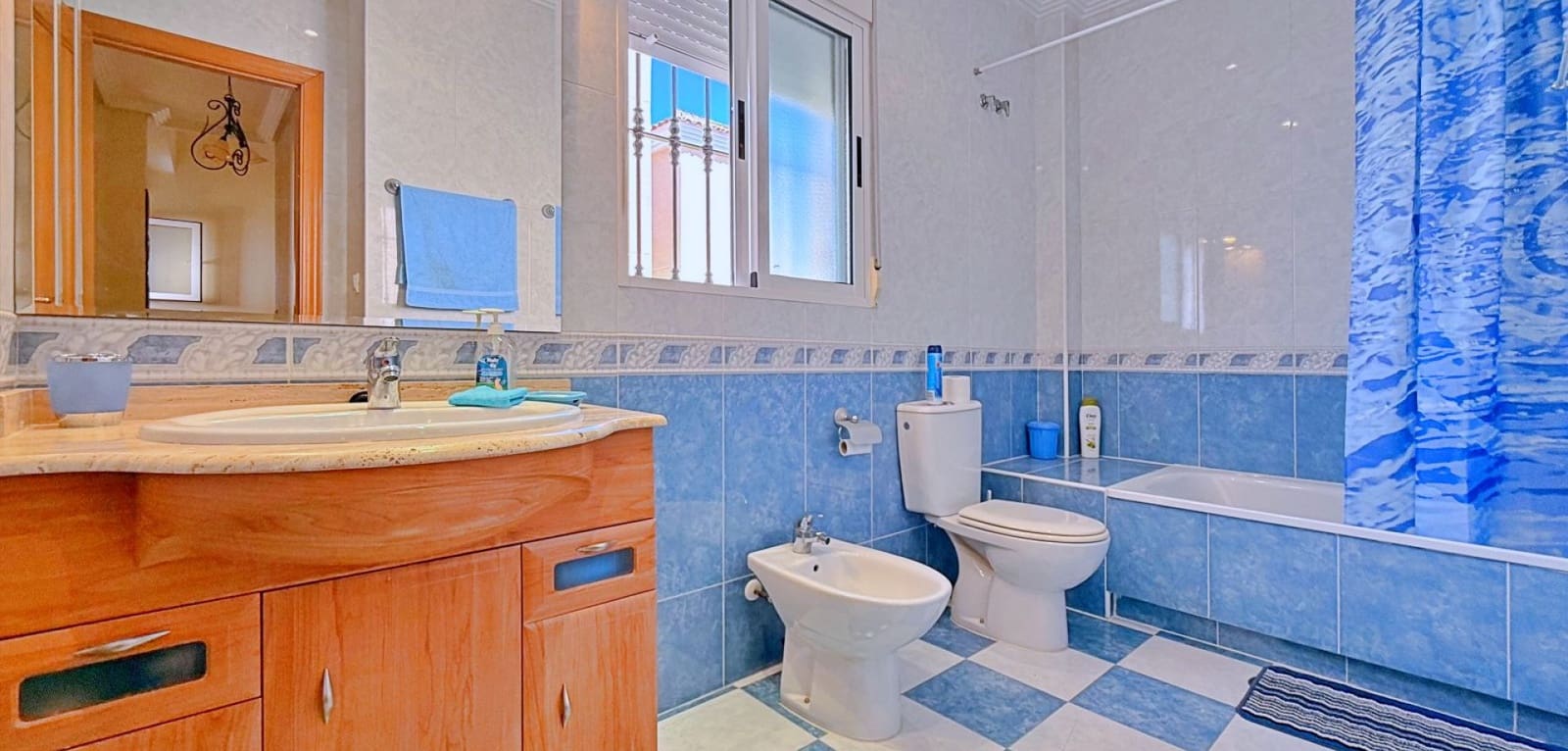 4 Zimmer Villa zu verkaufen in Orihuela Costa - 379.000 € (Ref: 9948387)
