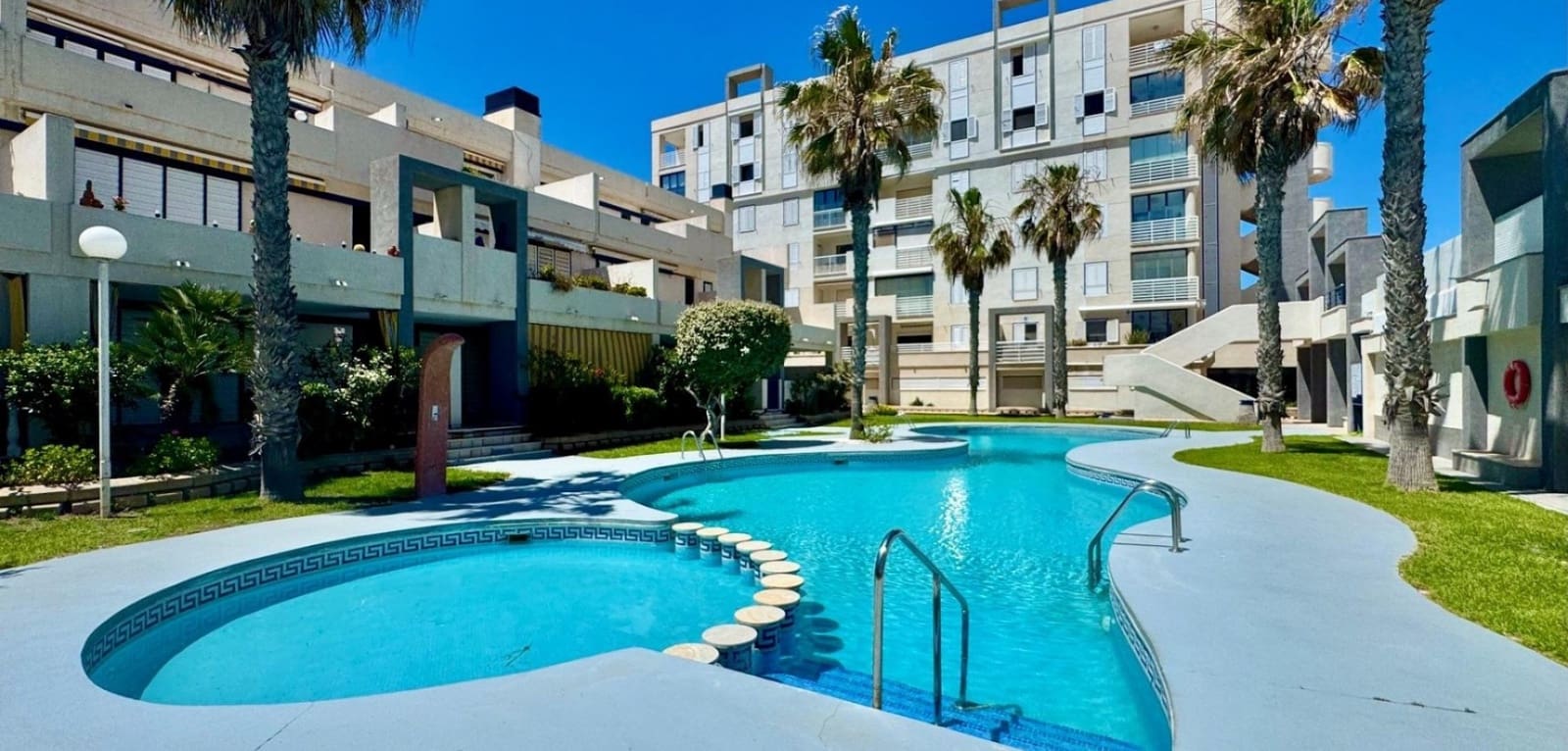 2 sovrum Lägenhet till salu i La Mata med pool - 319 000 € (Ref: 9950178)