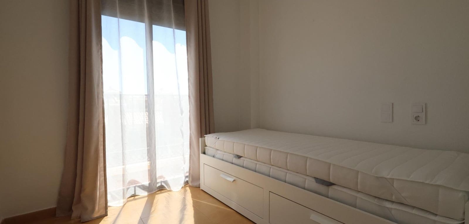 2 soverom Leilighet til salgs i Orihuela Costa med svømmebasseng - € 220 000 (Ref: 9950179)