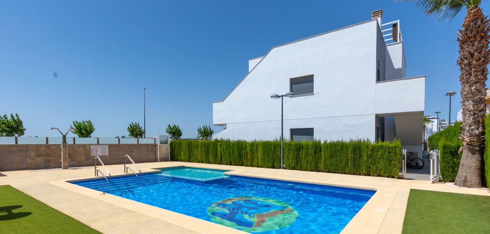 2 bedroom Apartment for sale in Pilar de la Horadada with pool - € 195,000 (Ref: 9950181)