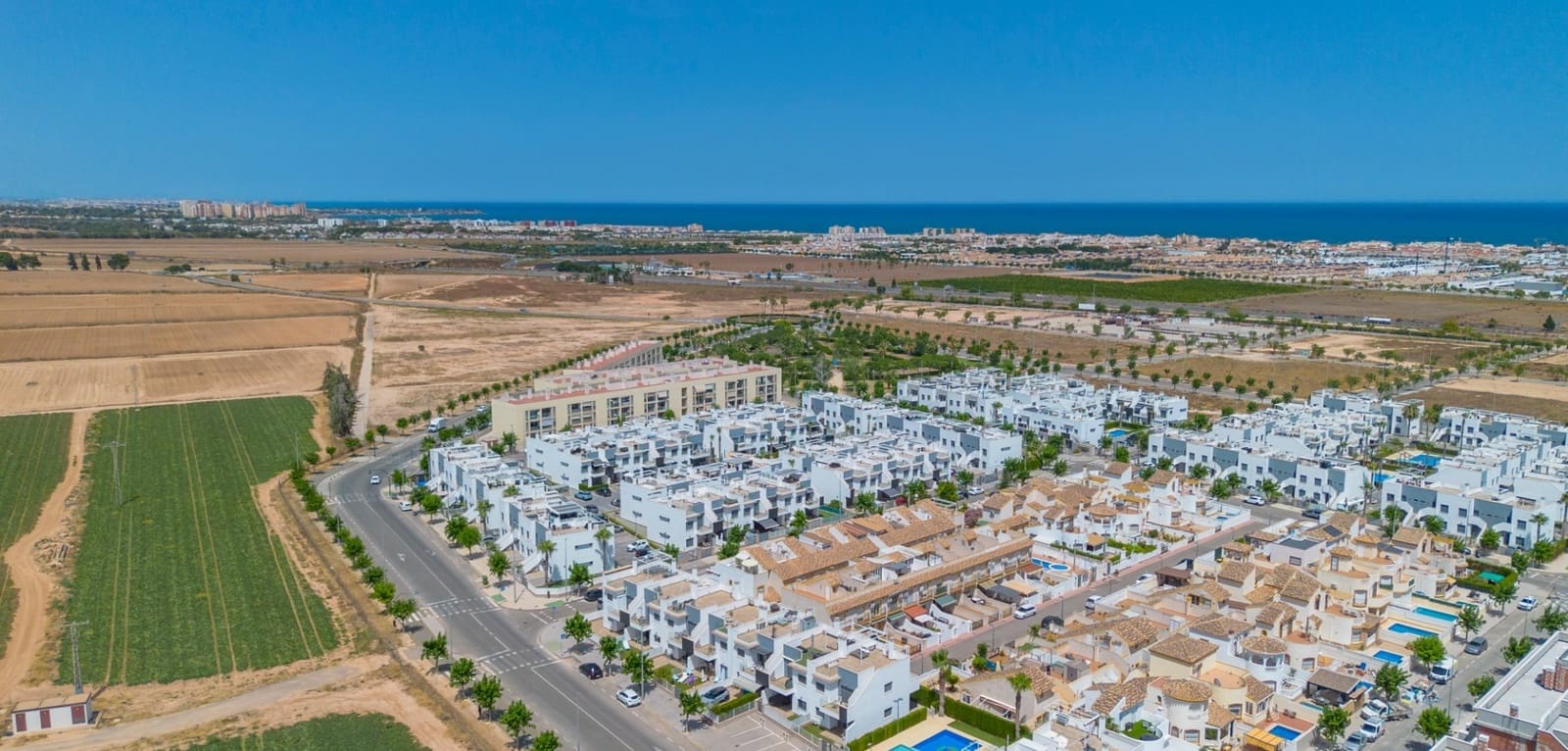 2 bedroom Apartment for sale in Pilar de la Horadada with pool - € 195,000 (Ref: 9950181)