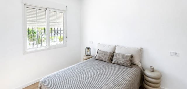 3 soveværelse Byhus til salg i Los Altos med swimmingpool - € 239.000 (Ref: 9950182)