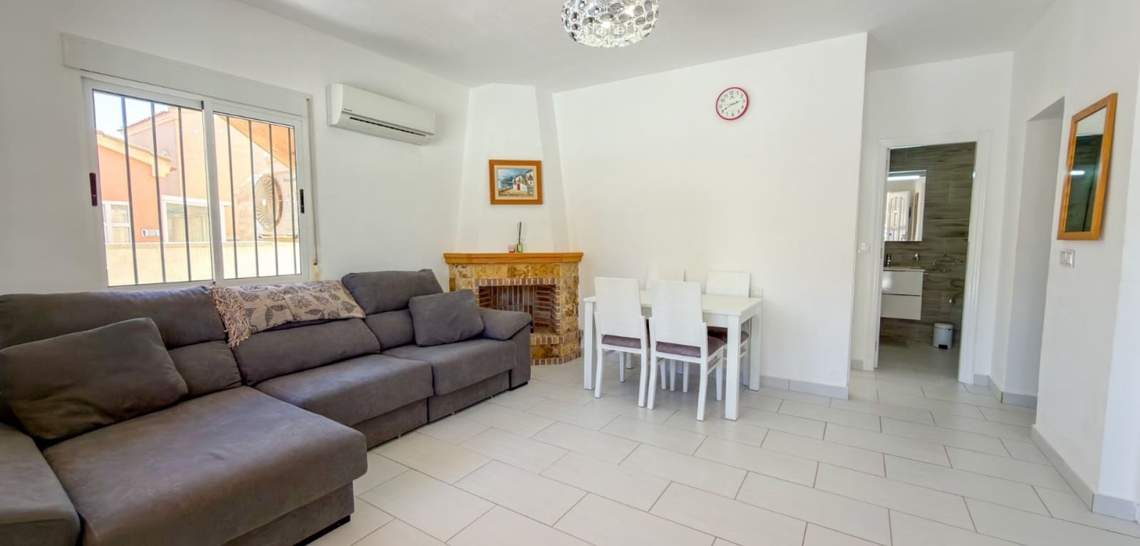 2 makuuhuone Huoneisto myytävänä paikassa Orihuela Costa mukana uima-altaan - 189 000 € (Ref: 9953238)