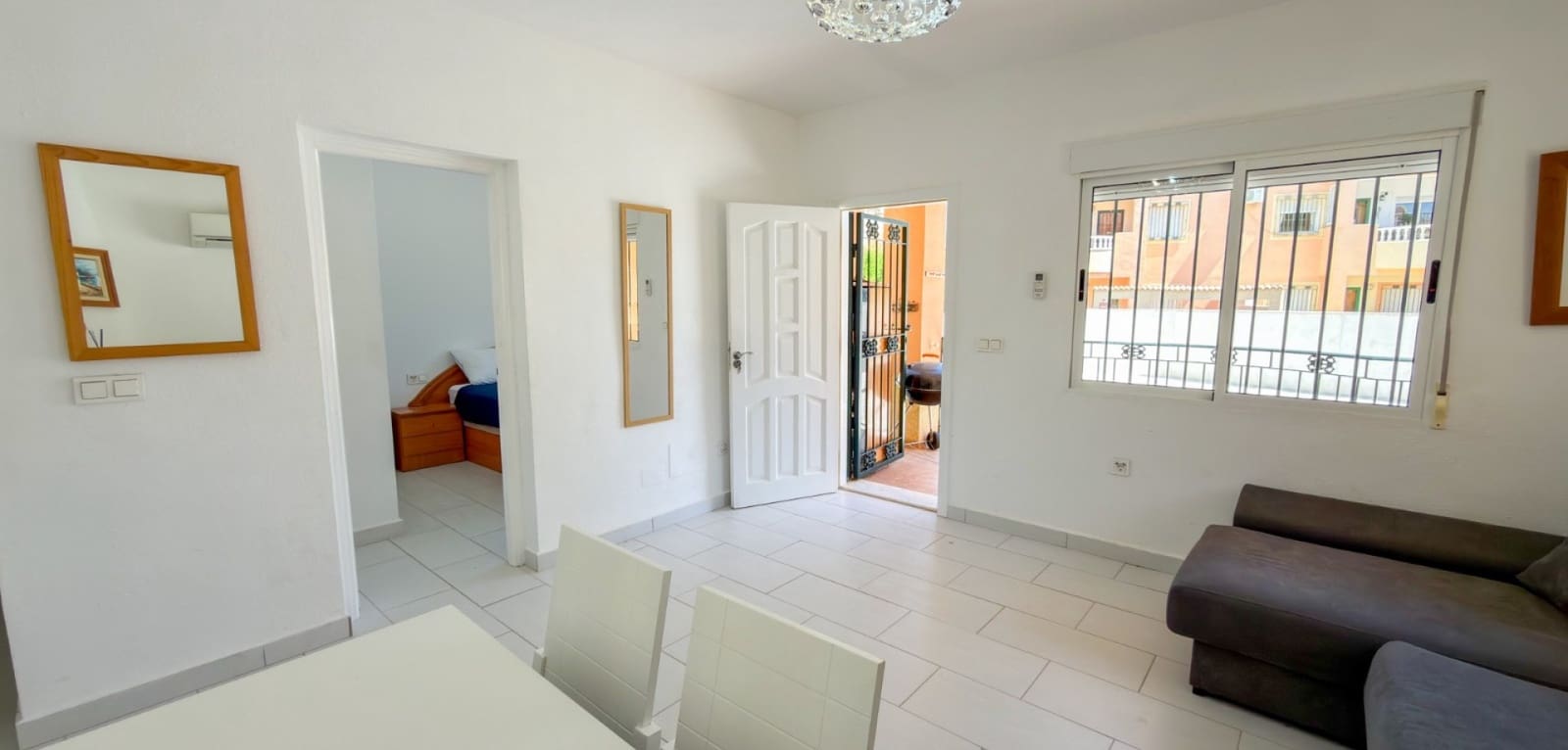 2 makuuhuone Huoneisto myytävänä paikassa Orihuela Costa mukana uima-altaan - 189 000 € (Ref: 9953238)