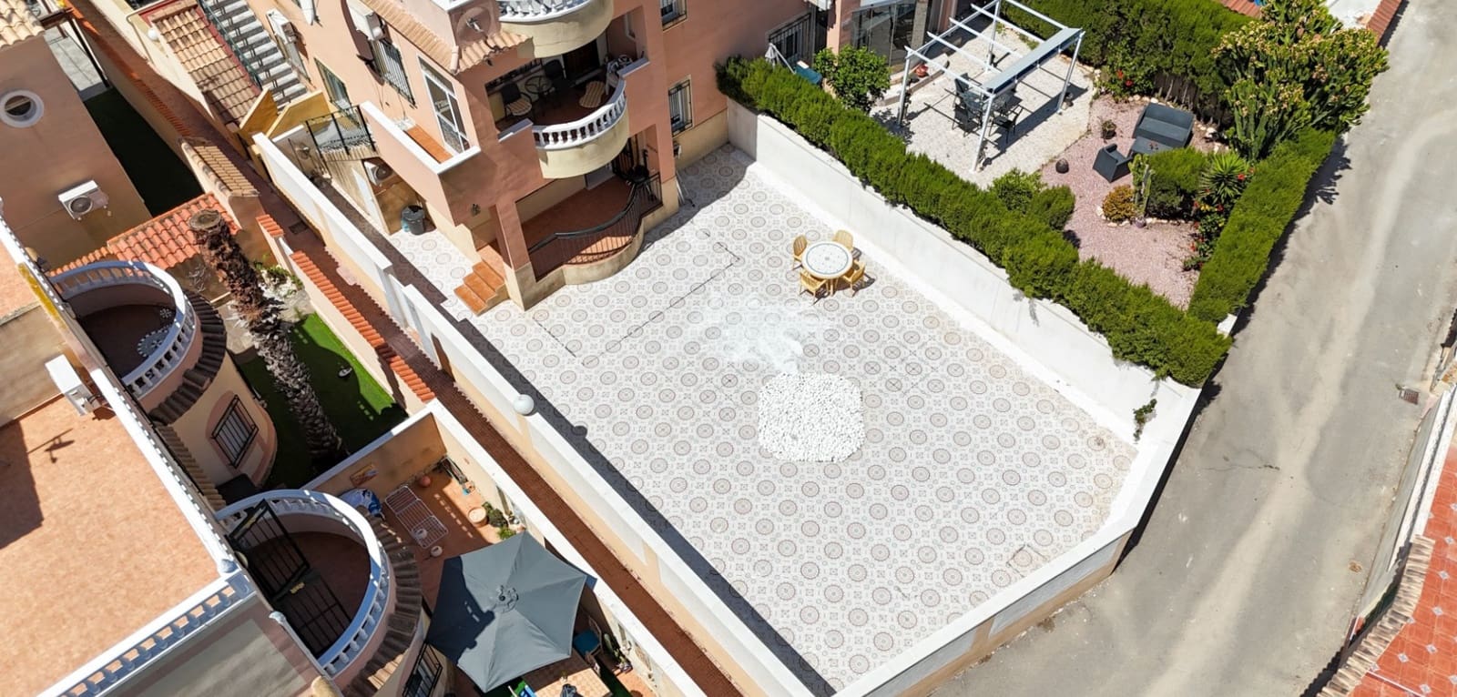 2 makuuhuone Huoneisto myytävänä paikassa Orihuela Costa mukana uima-altaan - 189 000 € (Ref: 9953238)