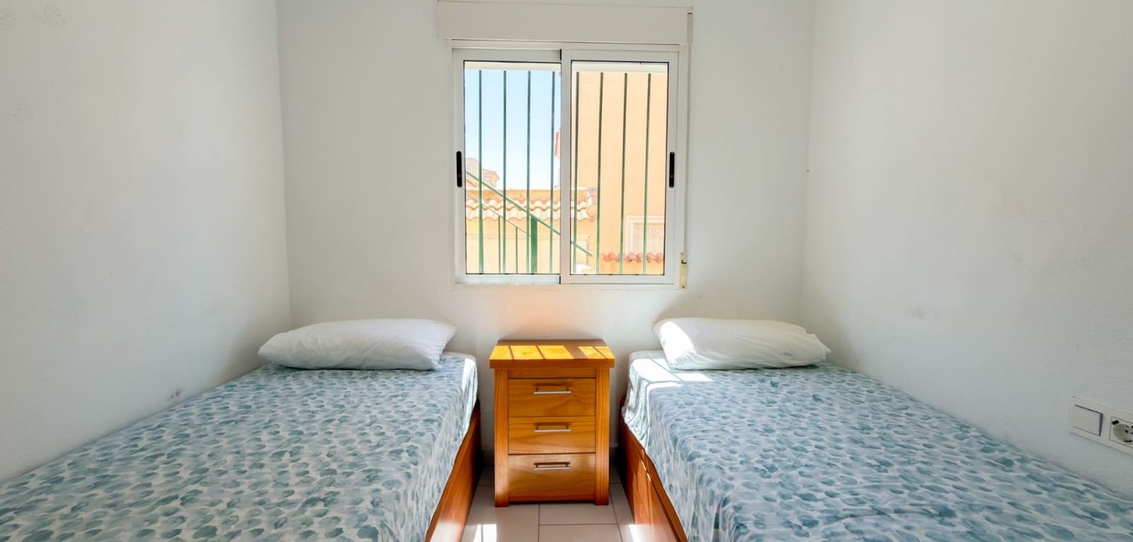 2 makuuhuone Huoneisto myytävänä paikassa Orihuela Costa mukana uima-altaan - 189 000 € (Ref: 9953238)