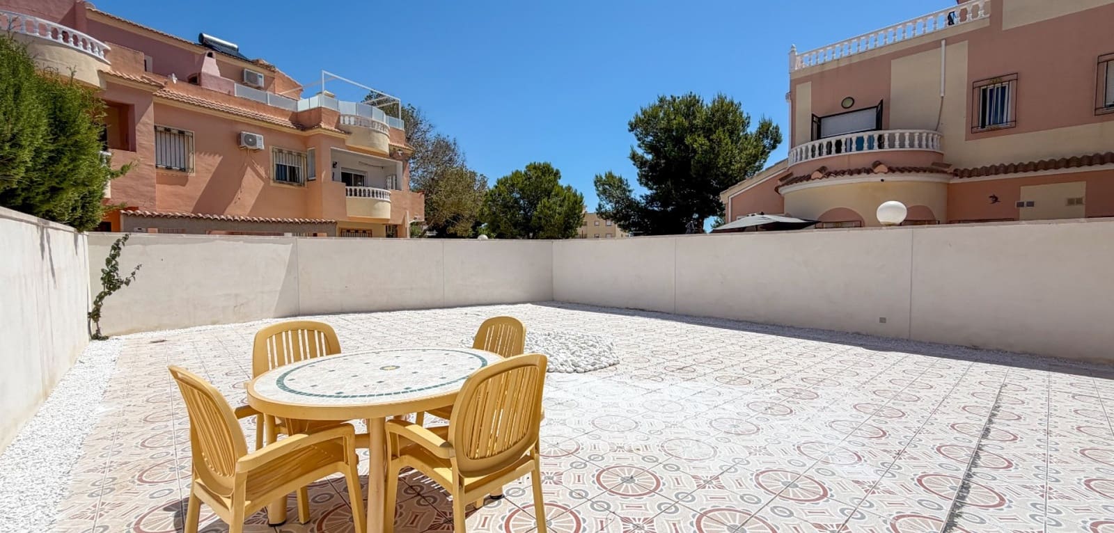 2 makuuhuone Huoneisto myytävänä paikassa Orihuela Costa mukana uima-altaan - 189 000 € (Ref: 9953238)