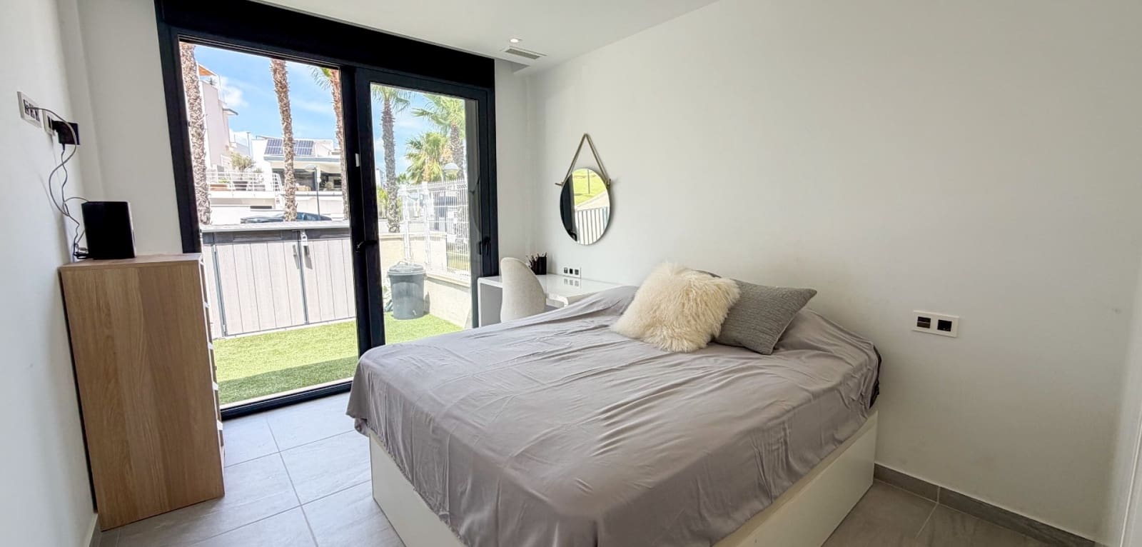 5 bedroom Villa for sale in San Miguel de Salinas with pool - € 679,000 (Ref: 9953239)