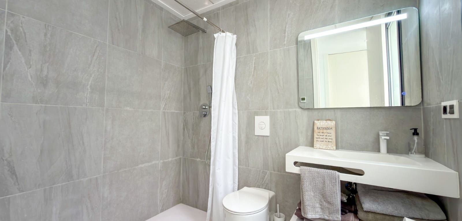 5 bedroom Villa for sale in San Miguel de Salinas with pool - € 679,000 (Ref: 9953239)