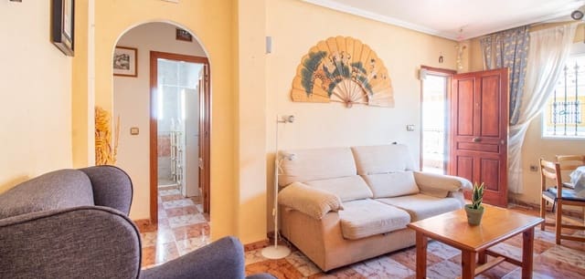2 makuuhuone Omakotitalo myytävänä paikassa La Zenia, Orihuela mukana uima-altaan - 179 900 € (Ref: 9953241)