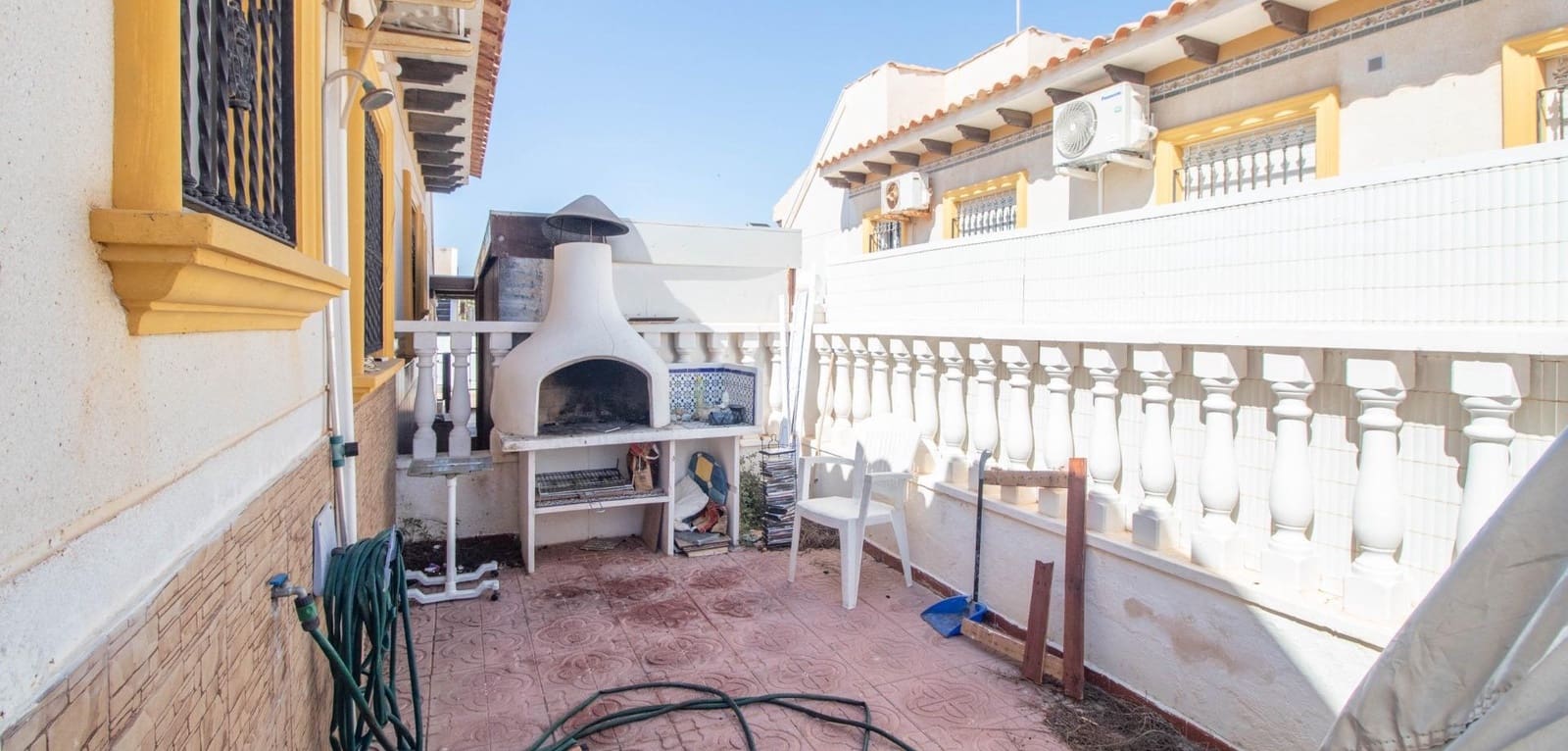 2 makuuhuone Omakotitalo myytävänä paikassa La Zenia mukana uima-altaan - 179 900 € (Ref: 9953241)