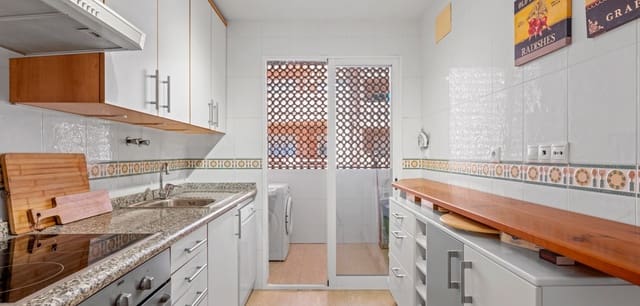 3 bedroom Apartment for sale in Cabo Roig, Orihuela with pool - € 320,000 (Ref: 9953242)