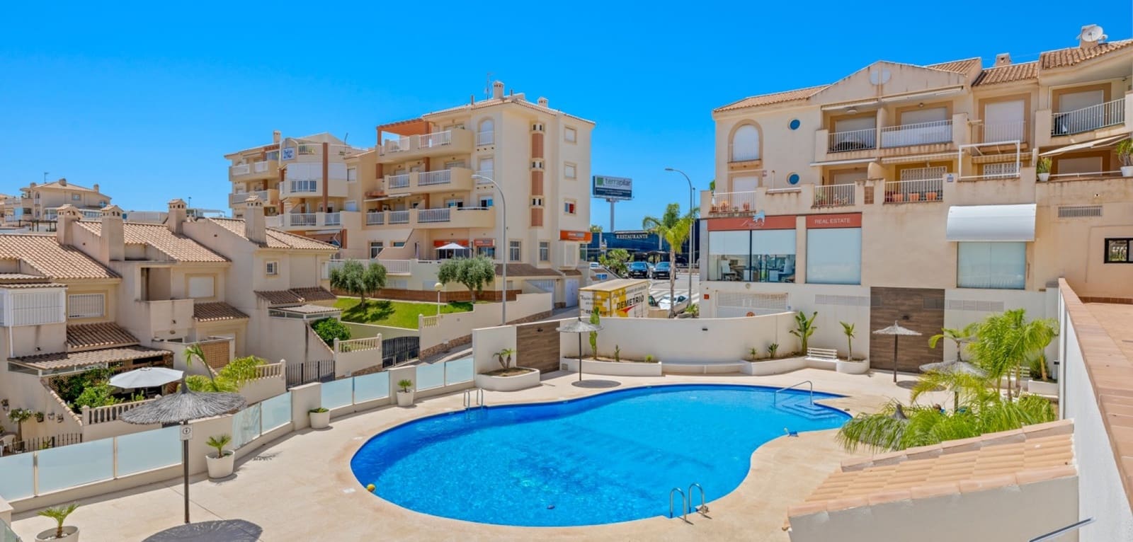 3 soverom Leilighet til salgs i Cabo Roig med svømmebasseng - € 320 000 (Ref: 9953242)